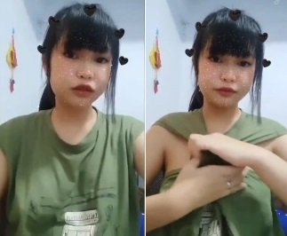 Sinh viên để lộ vú xinh cho bạn bè xuýt xoa